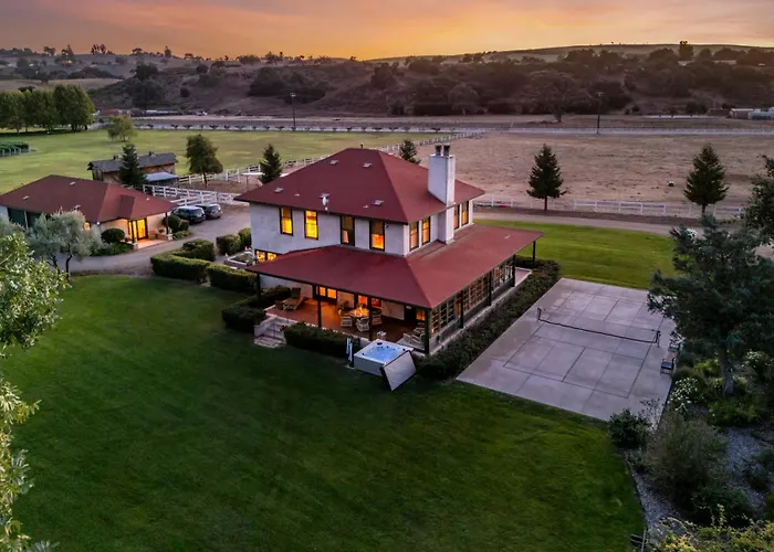 Foxen Canyon Retreat By Paradise Retreats