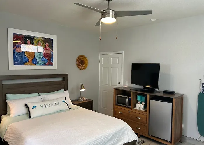 Sandy Toes Studio