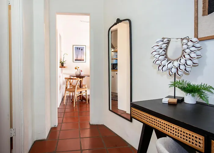 Casa Blanca Suite A1 - New, Private, Cozy!